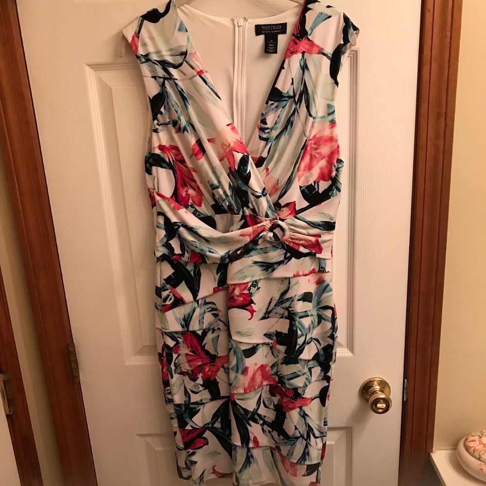 White House Black Market floral slimming dress